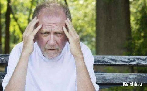 老人吃瓜突然暴毙,老人吃瓜意外暴毙引发关注