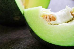 雅晴儿吃瓜  第2张