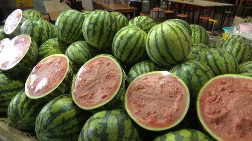 最新吃的瓜,明星夫妻疑因感情破裂分居，真相令人唏嘘