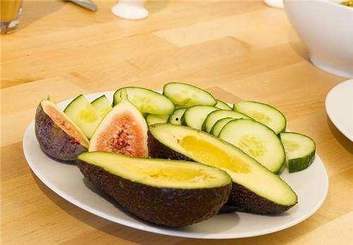 脆瓜和水果黄瓜一起吃,营养双倍享受  第3张