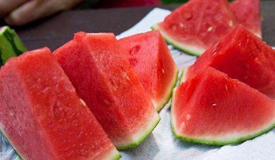 外面吃瓜,揭秘娱乐圈幕后故事  第3张