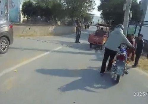 成都车祸吃瓜视频,惊险瞬间引发网友热议