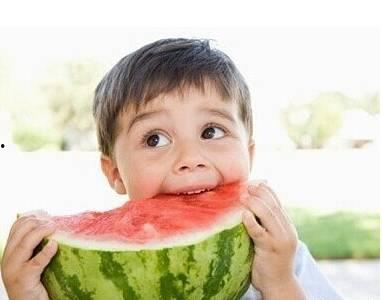 奇葩吆喝带你吃瓜,带你穿越美食瓜田，解锁地道风味之旅