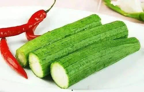 重庆人吃瓜视频,麻辣鲜香，瓜味十足！