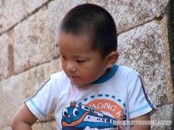 打假吃瓜帅哥图片,网络红人的真实面目