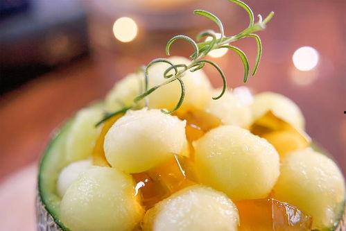 甜品吃瓜,探索甜品与吃瓜的完美邂逅  第3张