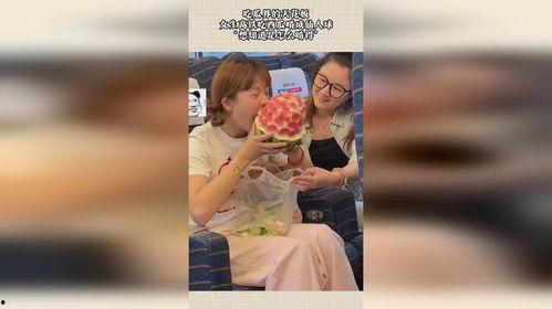 吃瓜女孩变成少女视频,吃瓜女孩变身少女的奇幻之旅  第3张