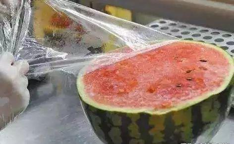 男人吃酸瓜,揭秘男人对酸瓜的独爱之谜  第3张