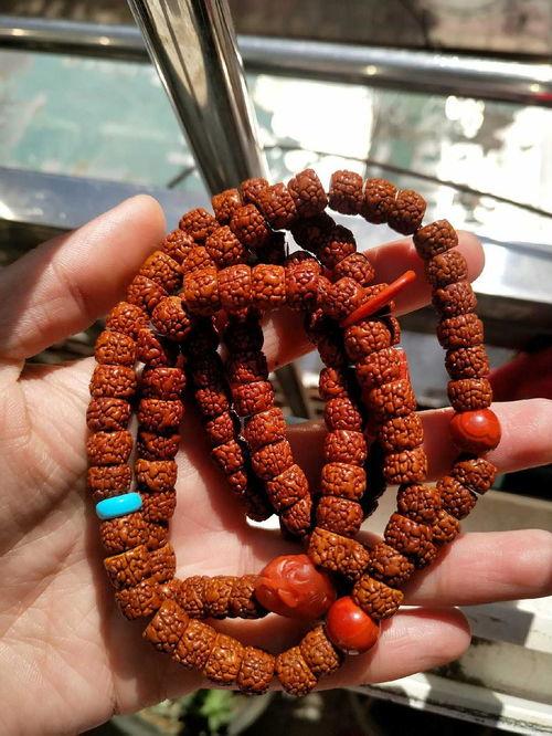 文玩姐姐吃瓜,揭秘文玩姐姐的吃瓜传奇  第3张