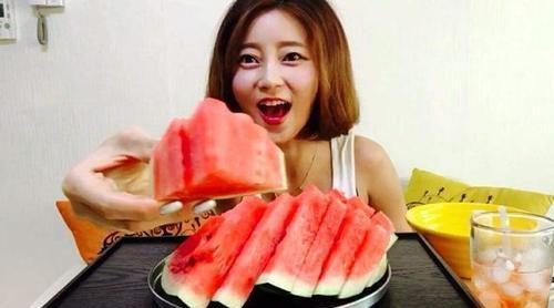 阿姨吃瓜韩国话,韩国话风趣解读娱乐圈  第2张