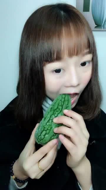 姐姐直播吃瓜  第2张