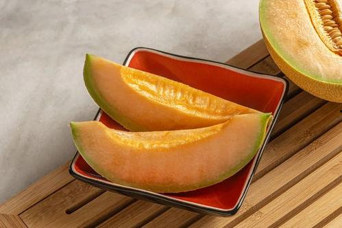 吃蜜瓜喉咙发炎,甜蜜诱惑背后的喉咙炎症之谜  第3张