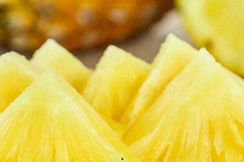 dy菠萝吃瓜,揭秘网络红人的瓜田奇遇  第2张