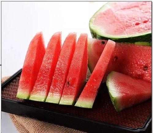 六二二同学吃瓜,揭秘校园里的“瓜田”风云  第2张