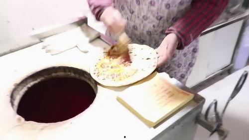 吃瓜吃饼群众,群众视角下的社会百态  第2张